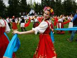 В Белгородской области  установили рекорд по числу участников хоровода - Изображение 4