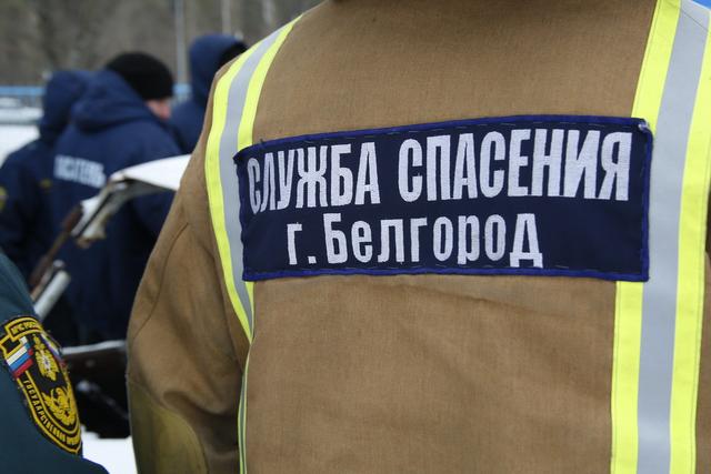 С козырька строящегося в Белгороде перинатального центра спасли человека