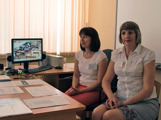 Мэр Белгорода предложил ввести школьную форму для учителей