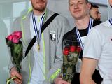 Болельщики встретили волейболистов «Белогорья» в аэропорту цветами и плакатами - Изображение 14