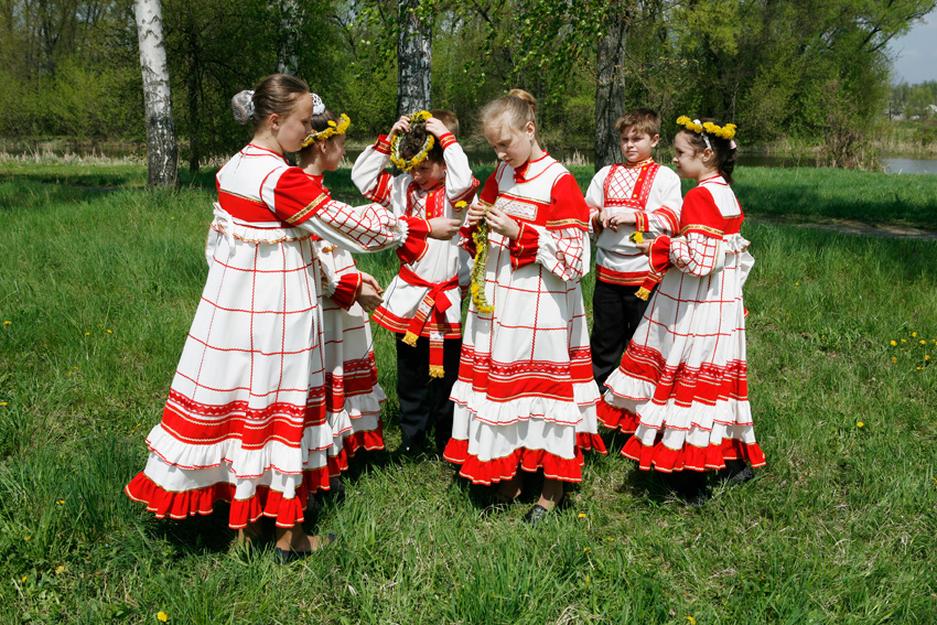 В Белгородской области  установили рекорд по числу участников хоровода - Изображение 23