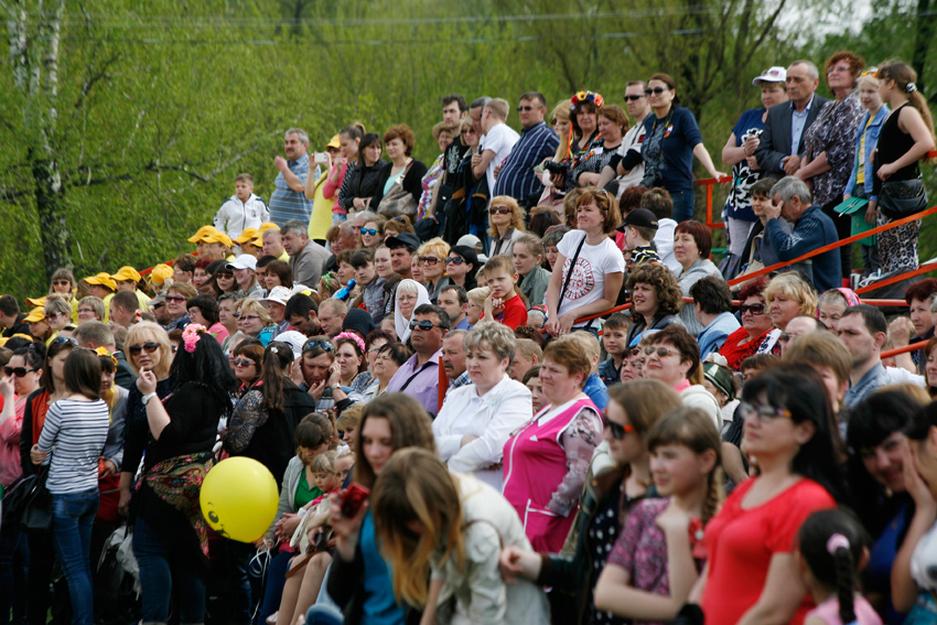 В Белгородской области  установили рекорд по числу участников хоровода - Изображение 10