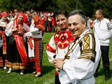 В Белгородской области  установили рекорд по числу участников хоровода - Изображение 12