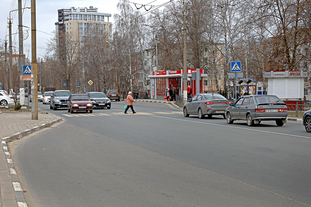 В Белгороде выявляют неосвещённые пешеходные переходы