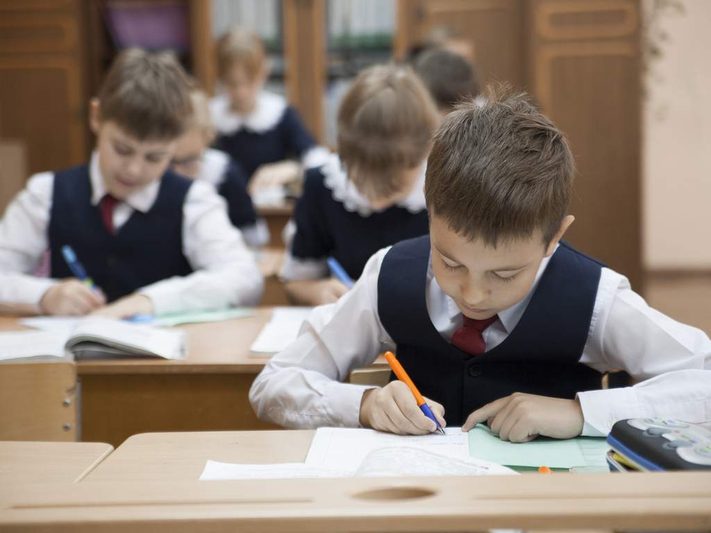 Денис Буцаев: Образовательный сектор у нас менее проблемный по ковиду