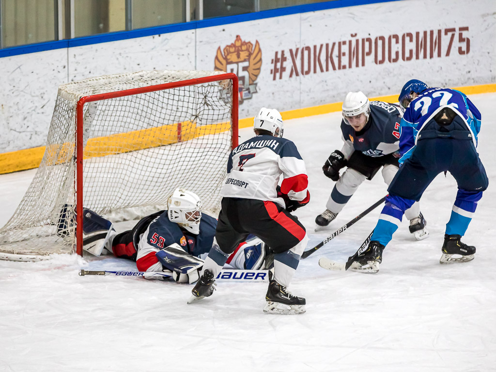 Хоккеисты «Белгорода» забросили «Арктике» 11 шайб