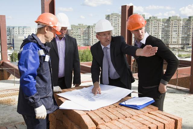 Сергей Боженов поддержал проект строительства жилья на месте теннисных кортов в центре города
