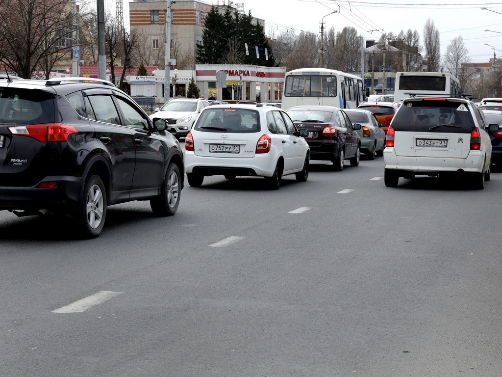 В Белгороде на перекрёстке Костюкова – Ватутина добавят полосу для поворота налево