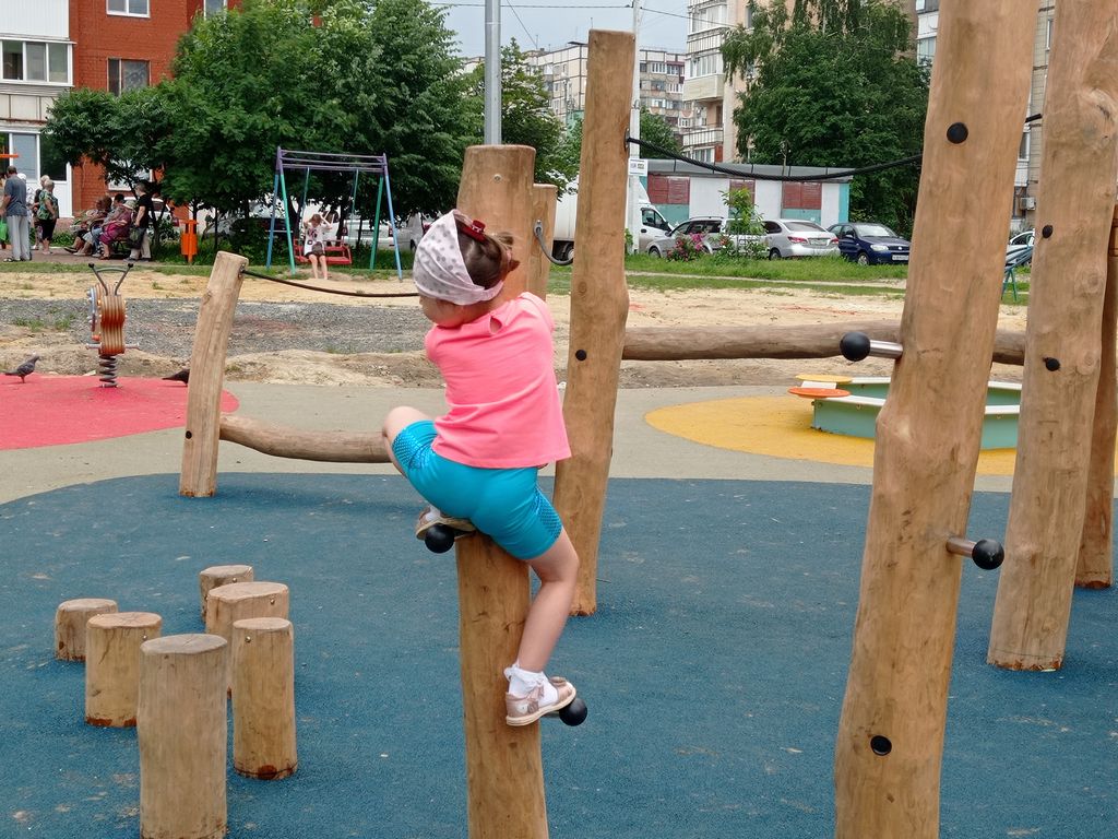От радости к недоумению: почему жители Белгорода недовольны новой детской площадкой
