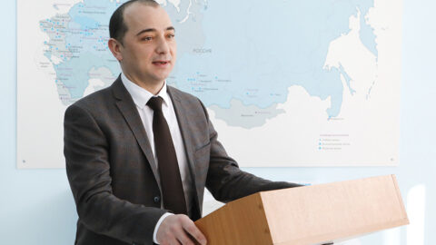 Владимир Жданов