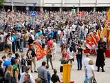 Кадры Дня Победы в Белгороде: парад и «Бессмертный полк» - Изображение 11
