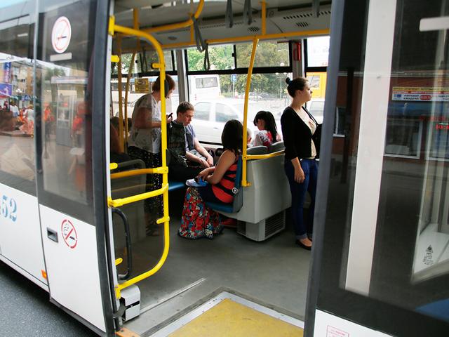 В Белгороде задымился автобус с пассажирами