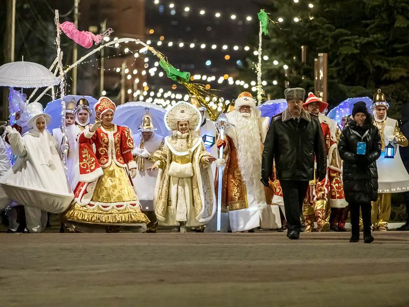 Путешествие в Новый год: в Белгороде дали старт новогодним праздникам (фоторепортаж)