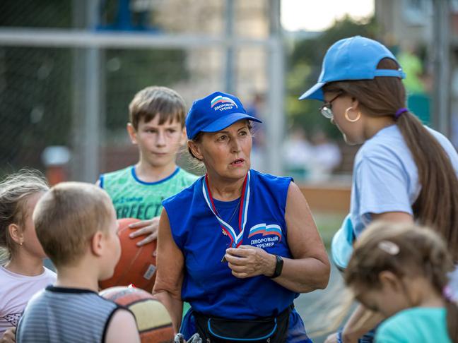 В июне в Белгородской области заработают 400 спортплощадок по проекту «Дворовый тренер»