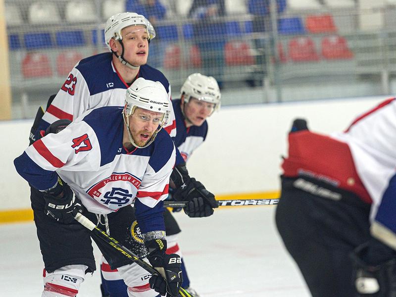 Белгородцы проиграли матч Любительской хоккейной лиги – 77 (фоторепортаж)