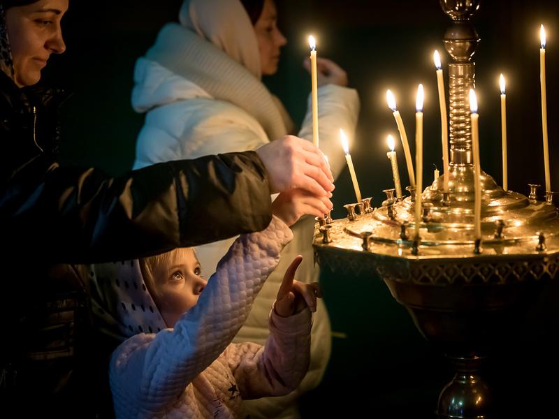 В храме Корочи прошла Рождественская литургия (фоторепортаж)