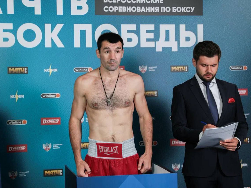 Белгородский боксёр Сергей Собылинский дебютирует на профессиональном ринге