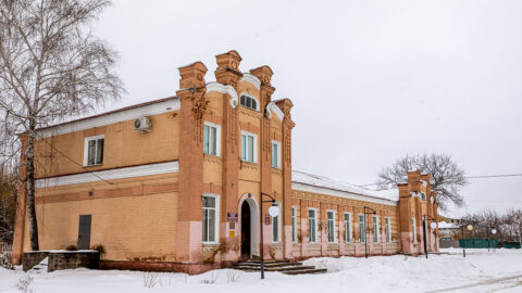 По данным регионального управления государственной охраны объектов культурного наследия здание построили в 1865 году