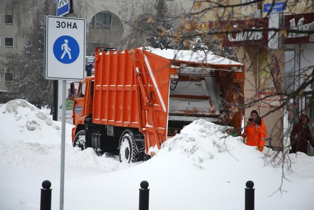 Мэрия Белгорода рассказала, кто и где отвечает за уборку снега и наледи