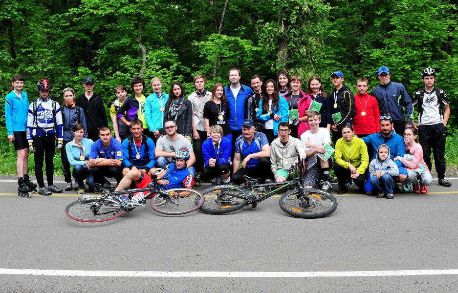 Около 50 белгородцев – любителей бега, роликовых коньков и велосипедов сразились в триатлоне - Изображение 16
