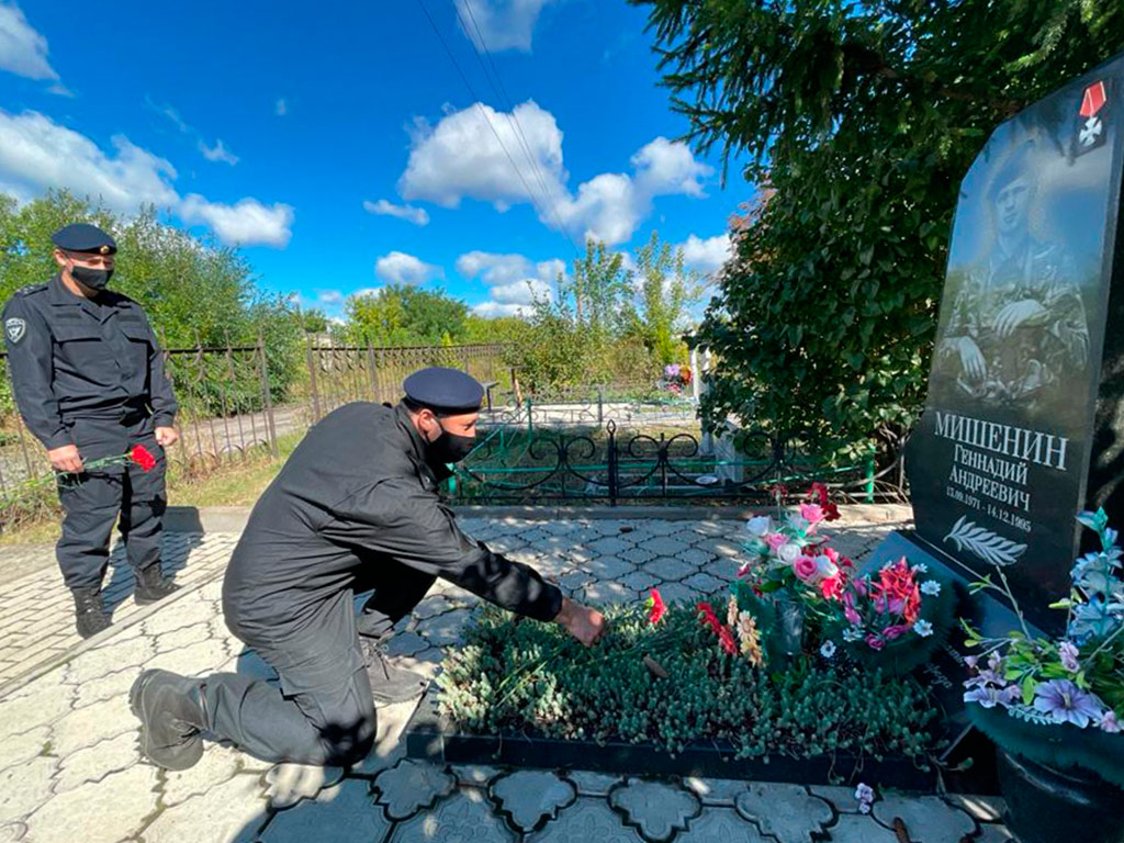 В Белгородской области росгвардейцы почтили память жертв терроризма