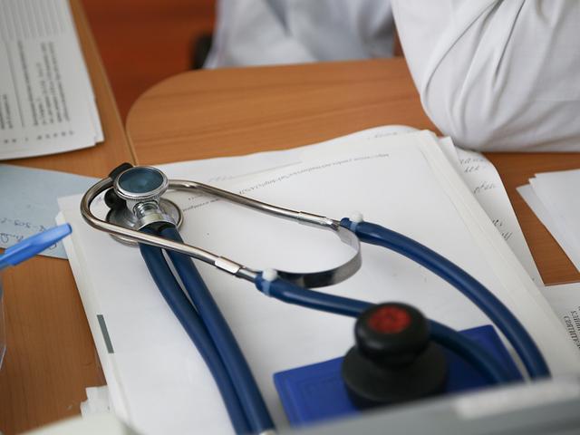Белгородский губернатор считает, что врачи должны лечить, а не писать отчёты