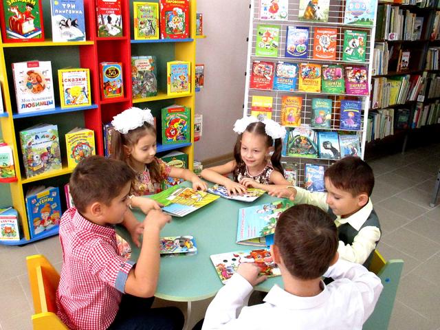 Дом книголюбов. В Алексеевке после капремонта открыли центральную районную детскую библиотеку