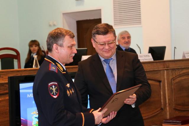 За памятник сыщику Путилину главу белгородской полиции наградили грамотой
