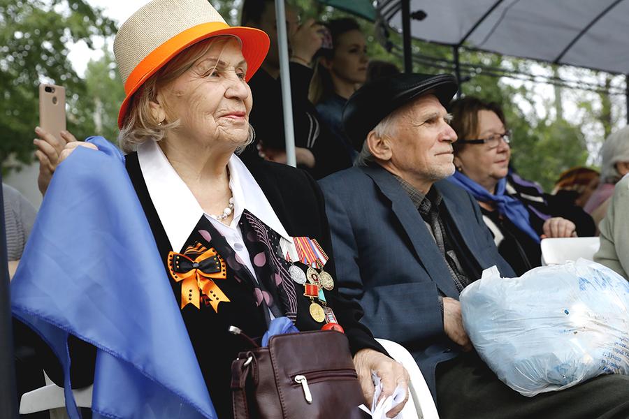 Белгород поздравил город-побратим Севастополь с 75-летием освобождения