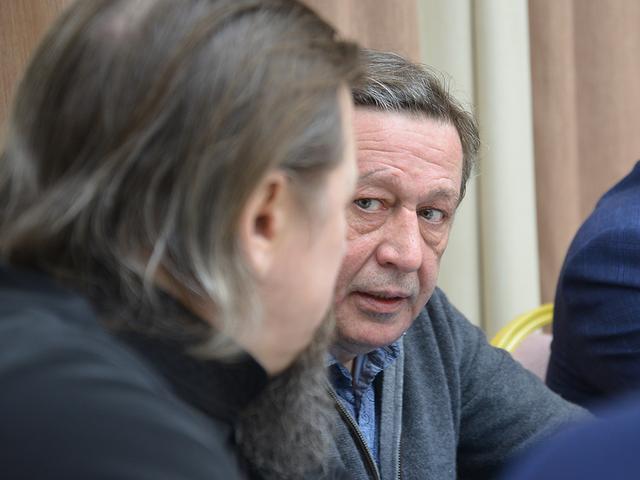 Михаил Ефремов и Никита Высоцкий стали гостями митрополичьей литературной гостиной