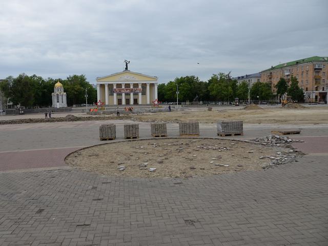 В Белгороде реконструировать Соборную площадь будут круглосуточно