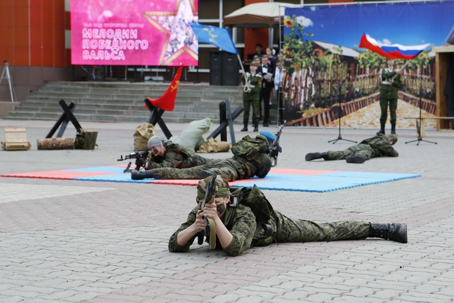 В Белгороде состоялся бал Победы под открытым небом - Изображение 5