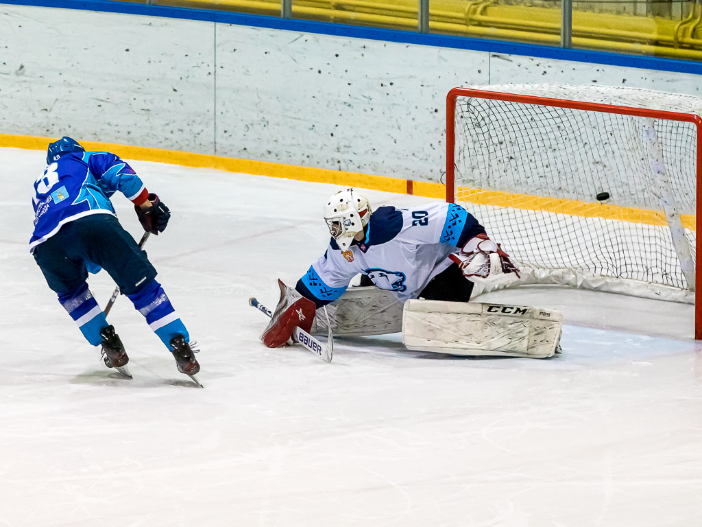 Белгородские хоккеисты дважды победили «Ямал»