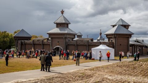 На открытии просветительского центра «Яблонов»