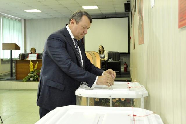 Депутаты Госдумы от Белгородской области проголосовали в Белгороде