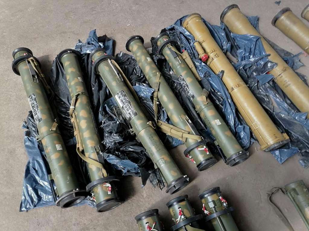 Двух белгородцев осудили за вывоз оружия и боеприпасов из зоны СВО