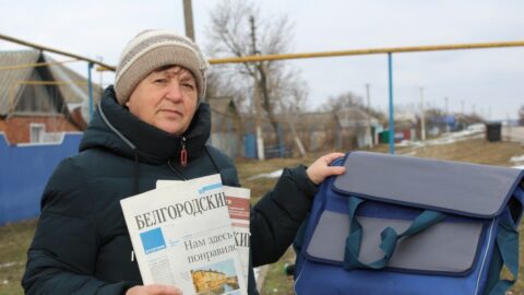 Светлана Ханина развозит почту селянам в любую погоду уже более 40 лет