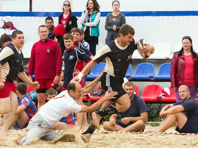 «Белая крепость» стала второй на чемпионате ЦФО по пляжному регби