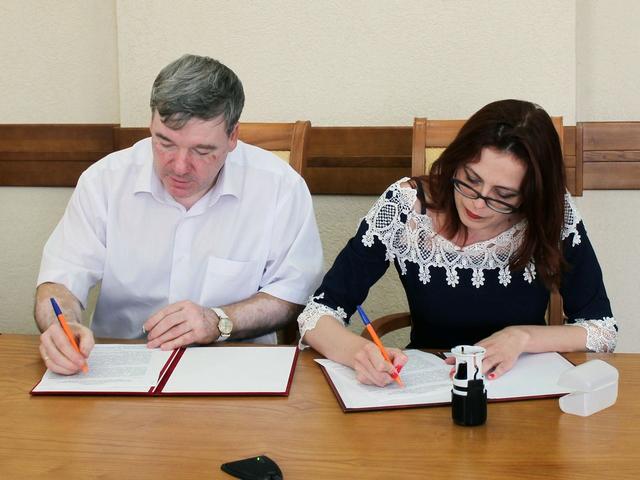 Общественная палата области заключила договор с Ассоциацией юристов России