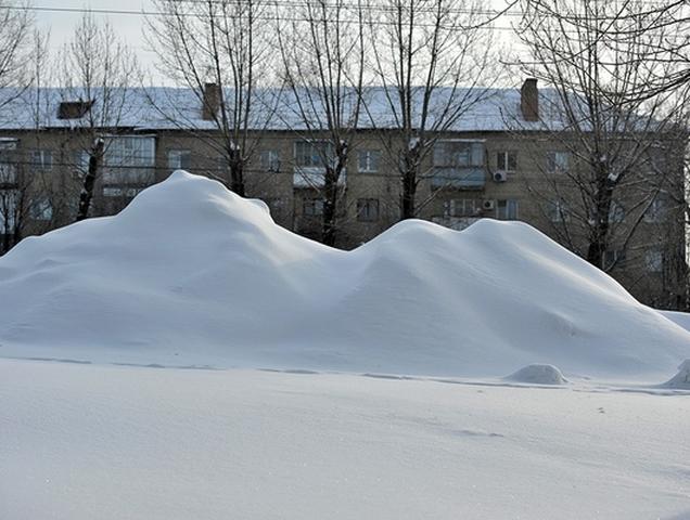 За сутки белгородские коммунальщики вывезли 1 123 м³ снега