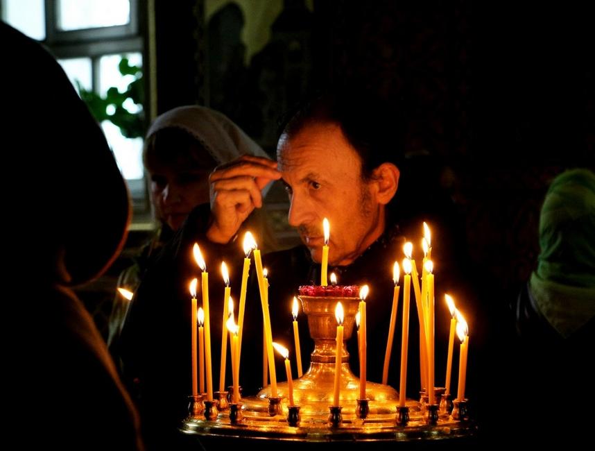 В Белгороде прошёл крестный ход с Благодатным огнём  - Изображение 21