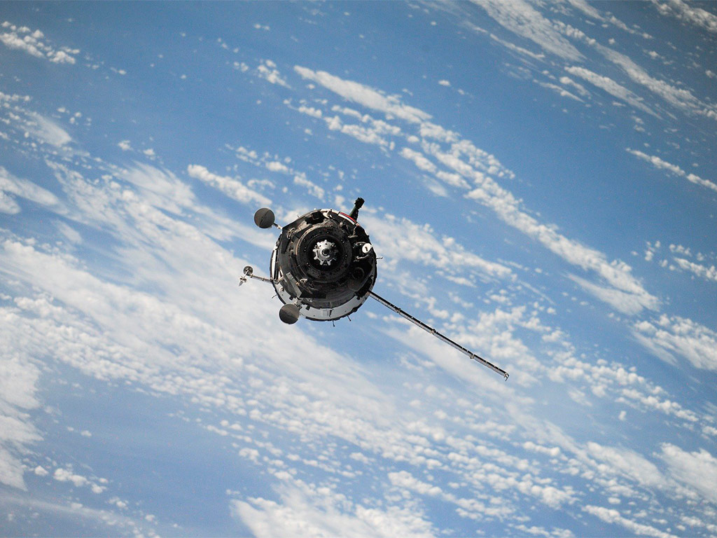 В ноябре планируют запустить в космос первый белгородский спутник