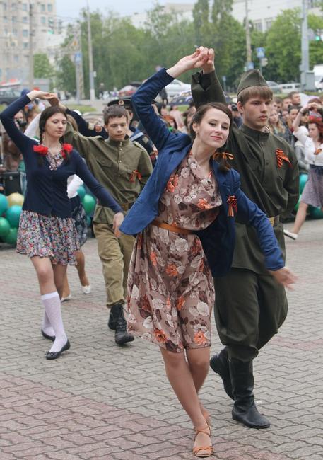  Более 40 пар закружились в белгородском вальсе Победы - Изображение 11