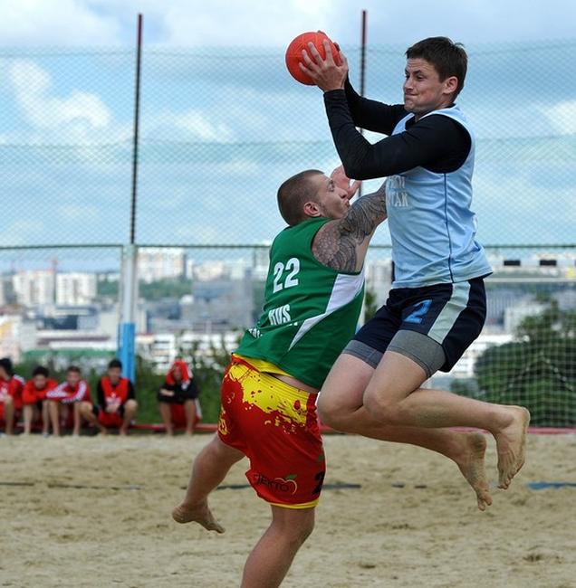 В Белгороде прошёл тур чемпионата России по пляжному гандболу - Изображение 6