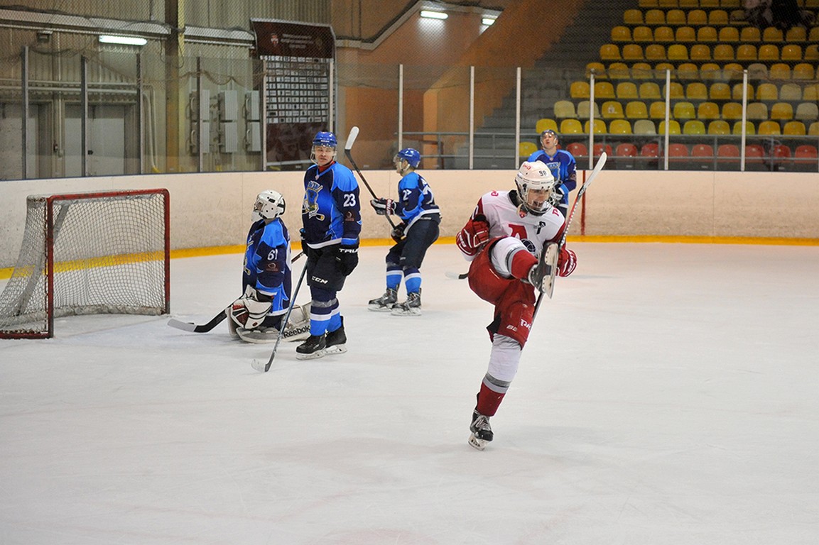 Белгородские хоккеисты вылетели из борьбы за Кубок регионов