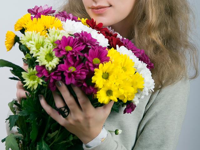 Цветок для букета в Белгородской области можно купить в среднем за 72,4 рубля