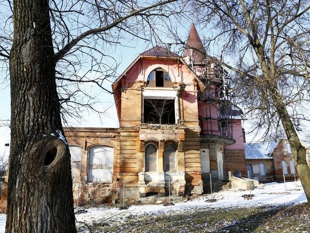 В Белгородской области за три года восстановят 43 исторических объекта 