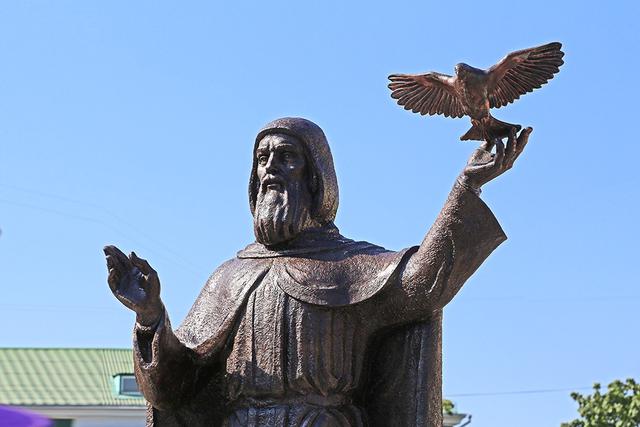 Сегодня в Белгороде открыли памятник преподобному Сергию Радонежскому 