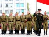 Кадры Дня Победы в Белгороде: парад и «Бессмертный полк» - Изображение 24