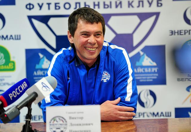 Профессиональная футбольная лига назвала тренера «Энергомаша» лучшим в мае